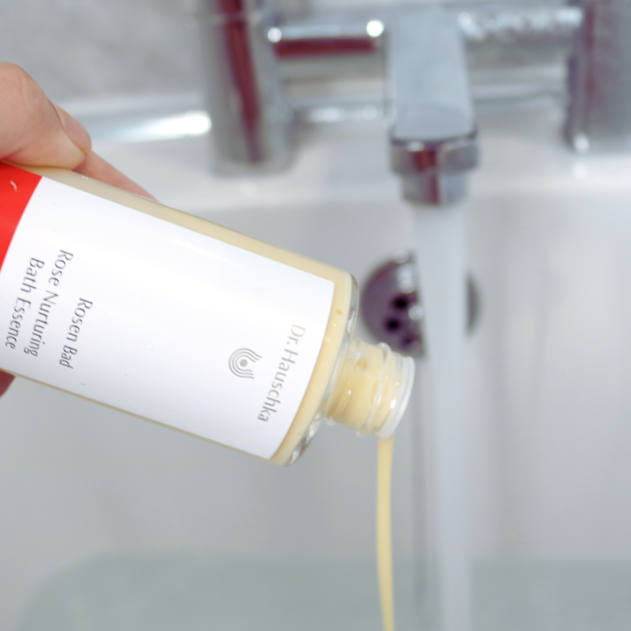 Dr. Hauschka Rose Bath Essence Rose Nurturing 100ml