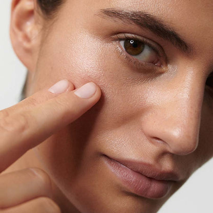 Dr. Hauschka Illuminating Fluid 30ml