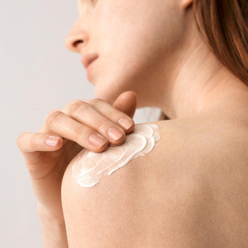 Dr. Hauschka Bergamot Lemongrass Vitalising Body Milk 145ml